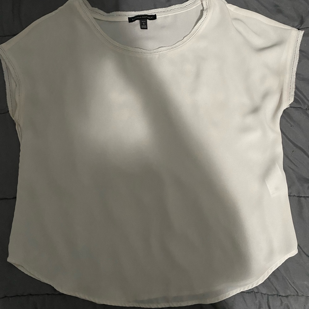 White banana republic blouse